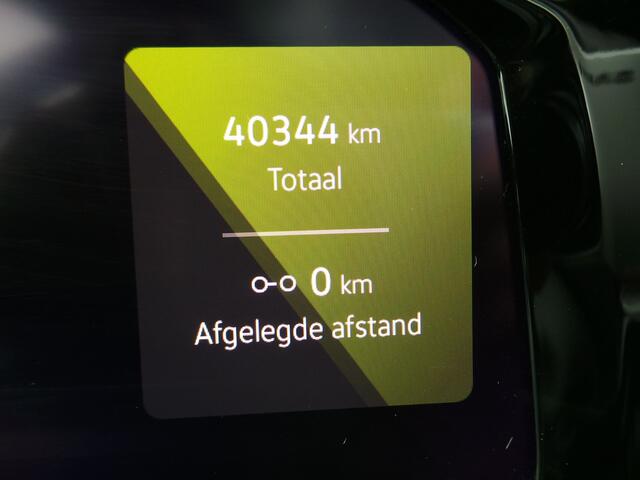 Volkswagen GOLF 1.5 eTSI R-Line Pano,Dodehoek,Stoelverw Airco,Cruise,Navigatie,18"Lmv