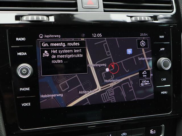 Volkswagen GOLF Variant 1.5 TSi 150 Pk Automaat R-Line | Adaptive Cruise | CarPlay | Navigatie | Bluetooth | Achteruitrijcamera | Trekhaak | 18 Inch | 73.268 Km!!