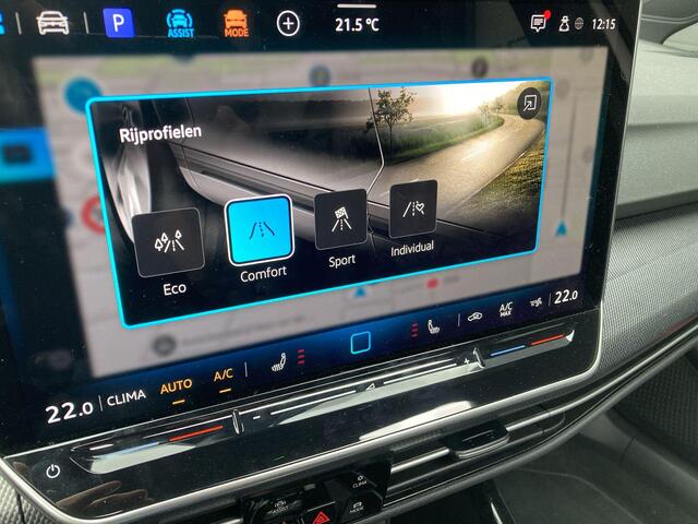 Volkswagen GOLF 1.5eTSI/150PK R-Line Blackstyle DSG · NIEUW MODEL · Panoramadak · Camera + Parkeersensoren · Stoel- & stuurverwarming · Garantie tot november 2026