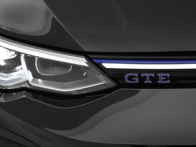 Volkswagen GOLF 1.4 245pk DSG eHybrid GTE · Apple/Android Car Play · Navi · Head-Up Display · P-Sensoren · Park Assist · 17'' Inch · Garantie t/m 20-01-2027 of 100.000km