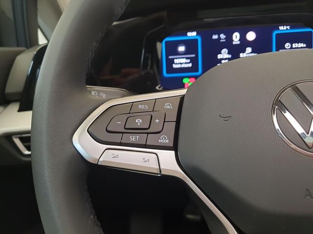 Volkswagen GOLF 1.5 eTSI 115pk DSG/AUT Life Edition Panoramadak, Camera, ergoActive