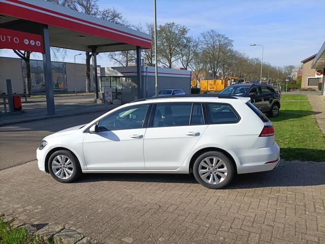 Volkswagen GOLF VARIANT 1.0 TSI Navi, Ad Cruise, Climate, Camera, PDC
