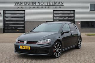 volkswagen-golf-2.0-tsi-gti---panor