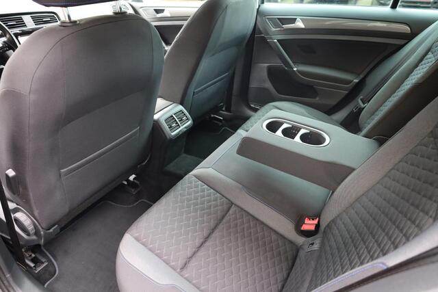 Volkswagen GOLF VII 1.5 TSi ACT BlueMotion CAMERA CARPLAY DAB TREKHAAK-ELEC 2xPDC ACC NAVI LMV ENZ!