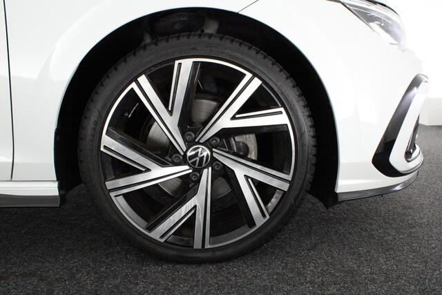 Volkswagen GOLF 1.5 TSI 130pk 2x R-Line Oryx Wit Panoramadak Harman Kardon Stoelverwarming Navigatie