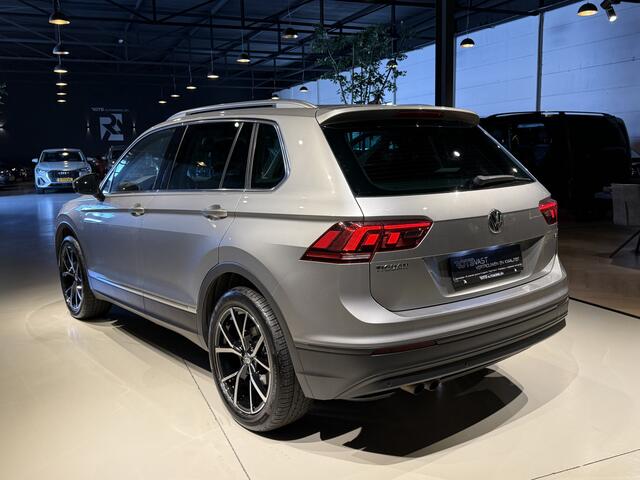 Volkswagen GOLF 1.4 TSI ACT Comfort Media|Clima|Cruis|PDC Grijs