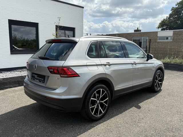 Volkswagen GOLF 1.4 TSI ACT Comfort Media|Clima|Cruis|PDC Grijs