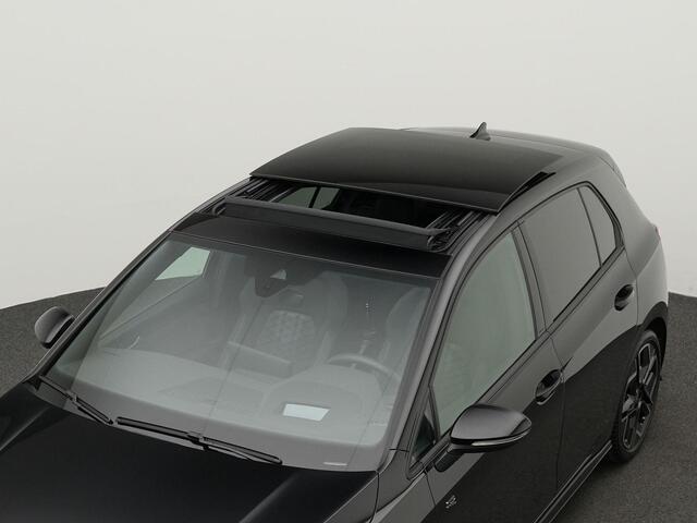 Volkswagen GOLF 1.5 eTSI 150 pk DSG R-Line Edition | Panoramadak | IQ Light | Head-up display | Stuur-/stoelverwarming | Achteruitrijcamera