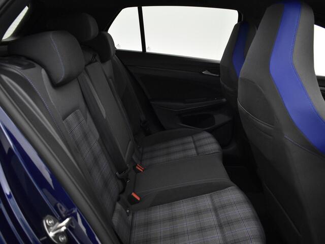 Volkswagen GOLF 1.4 245pk DSG eHybrid GTE · Apple/Android Car Play · Navi · Keyless · Sfeerverlichting · P-Sensoren · 17'' Inch · Garantie t/m 20-01-2027 of 100.000km
