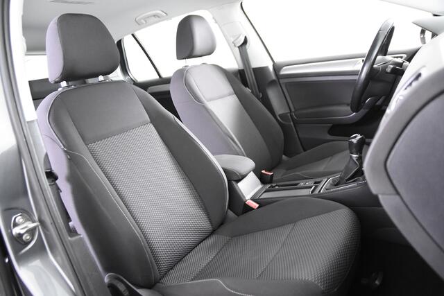 Volkswagen GOLF 1.0 TSI Comfortline *Navigatie*Airco*Carplay*