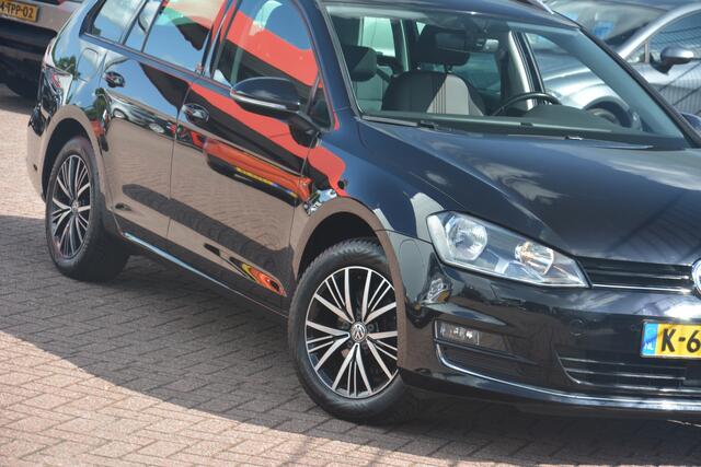 Volkswagen GOLF 1.2 TSI | Navigatie | Automaat | Cruise-control | Stoelverwarming | Clima | PDC |