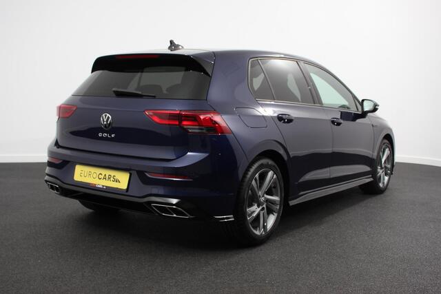 Volkswagen GOLF 1.5 eTSI DSG R-Line | DEMO ! | Navigatie | Climate Control | Adaptive cruise control | Dab | Led | Stoel en Stuurverwarming