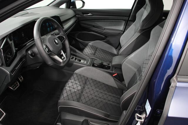 Volkswagen GOLF 1.5 eTSI DSG R-Line | DEMO ! | Navigatie | Climate Control | Adaptive cruise control | Dab | Led | Stoel en Stuurverwarming