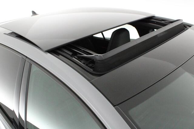 Volkswagen GOLF 2.0 TDI 200pk DSG GTD Panoramadak Camera Virtual Cockpit Navigatie