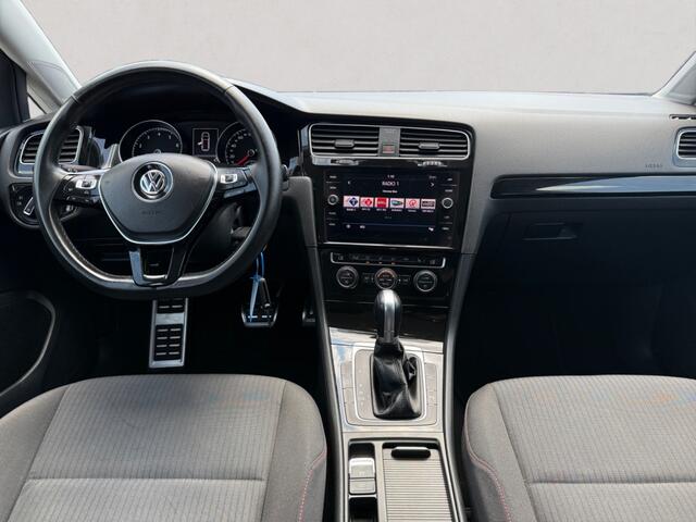 Volkswagen GOLF 1.0 TSI Comfort Line Business | AUTOMAAT | NAVIGATIE | CAMERA