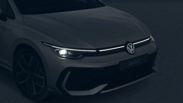 Volkswagen GOLF 1.5 eTSI 116 7DSG R-Line Edition Automaat | Side Assist | Airconditioning automatisch, 3-zone (Climatronic) | Koplampverlichting LED Matrix (IQ.Light)