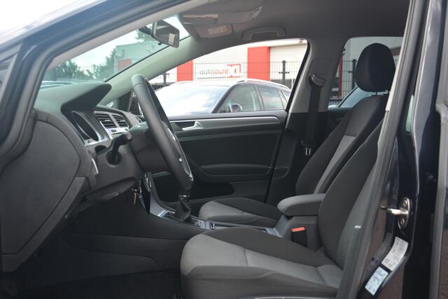 Volkswagen GOLF 1.0 TSI | Navigatie | Full LED | Carplay | DAB+ | Cruise-control | Uitstraling!! | NL auto!! |