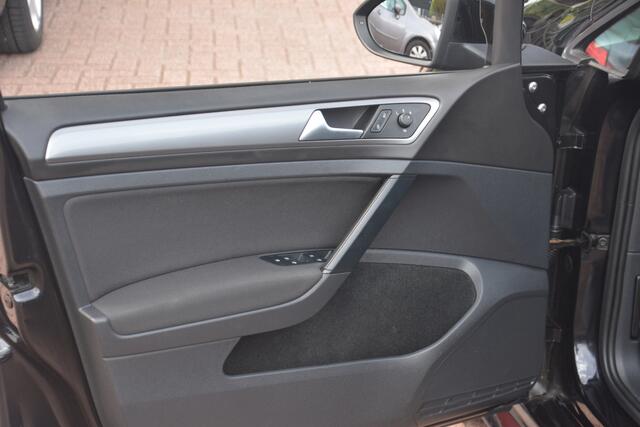 Volkswagen GOLF 1.0 TSI | Navigatie | Full LED | Carplay | DAB+ | Cruise-control | Uitstraling!! | NL auto!! |