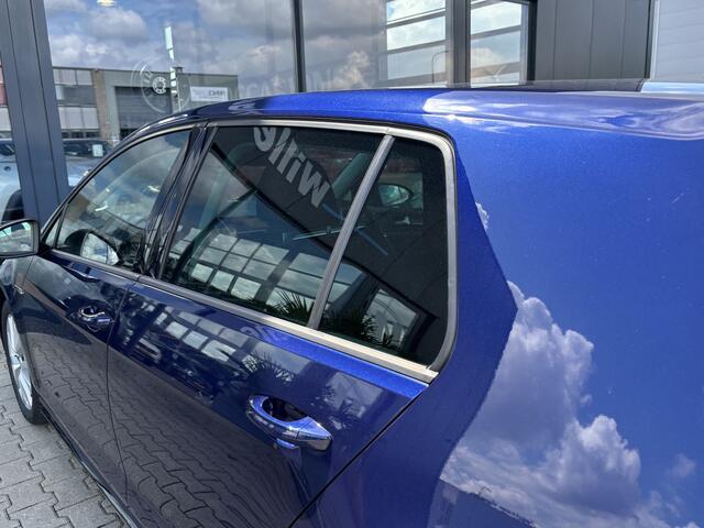Volkswagen GOLF 1.5 TSI Highline Business R Navigatie, Stoelverwarming & Adaptive Cruise
