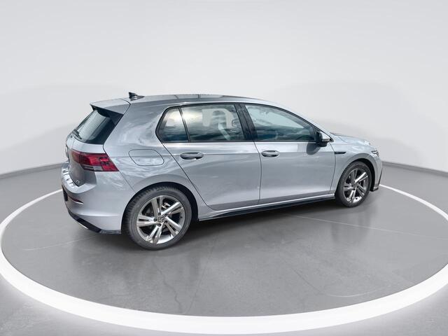 Volkswagen GOLF 1.5 eTSI 130pk DSG R-Line · Navigatie · App connect · Camera + Parkeersensoren