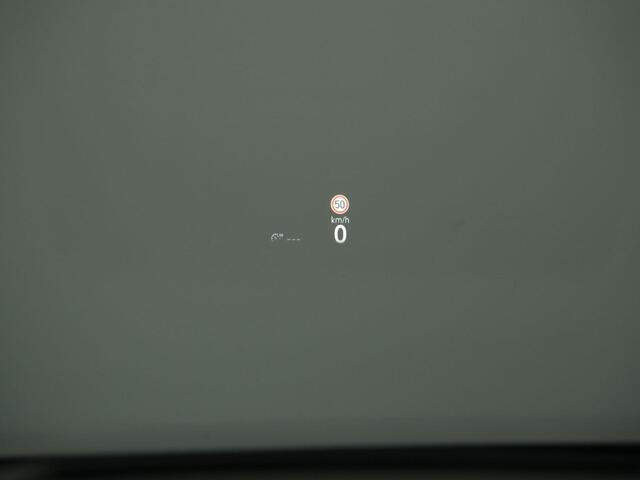 Volkswagen GOLF 1.5 eTSI 150 pk Style Edition 50 | IQ Light | Panoramadak | Rondomzicht camera | Head-up Display | Stoel-/stuurverwarming | 18 inch