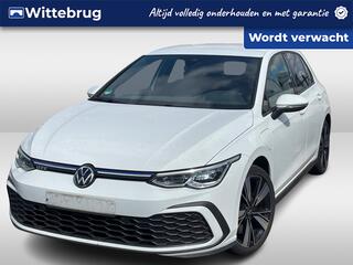 volkswagen-golf-1.4-ehybrid-245pk-d