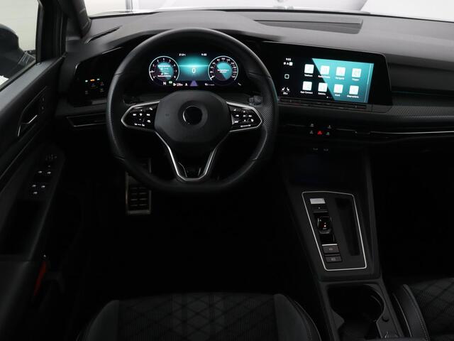 Volkswagen GOLF 1.5 eTSI R-Line | Stoel & stuurverwarming | Camera | Sportstoelen | Sfeerverlichting | Digital Cockpit | Carplay | Adaptive cruise | Full LED