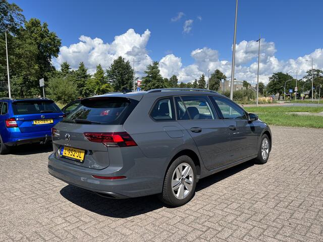 Volkswagen GOLF Variant 1.0 eTSI Life