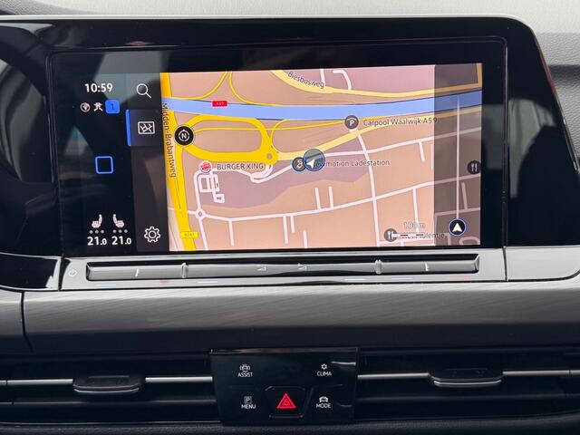 Volkswagen GOLF 1.5 TSI ACT. 150PK 1STE-EDITION NAVI PANO-DAK TREKHAAK DIGITALE-SCHERM AIRCO LMV PDC