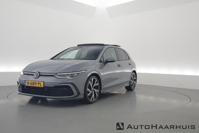Volkswagen GOLF 1.5 eTSI R-Line | Pano | Camera | IQ. Light | Dodehoekdet. | Carplay & Android Auto | Keyless
