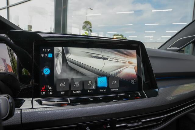 Volkswagen GOLF GTI Clubsport 45 Jahre 2.0 300pk TSI |Akrapovic|Nürburgring|panoramadak|HUD|Harman&Kardon|IQ light|