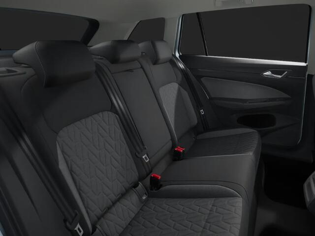 Volkswagen GOLF variant Life Edition 1.5 eTSI 116 pk 7 versn. DSG · Achteruitrijcamera · draadloze telefoonlader ·