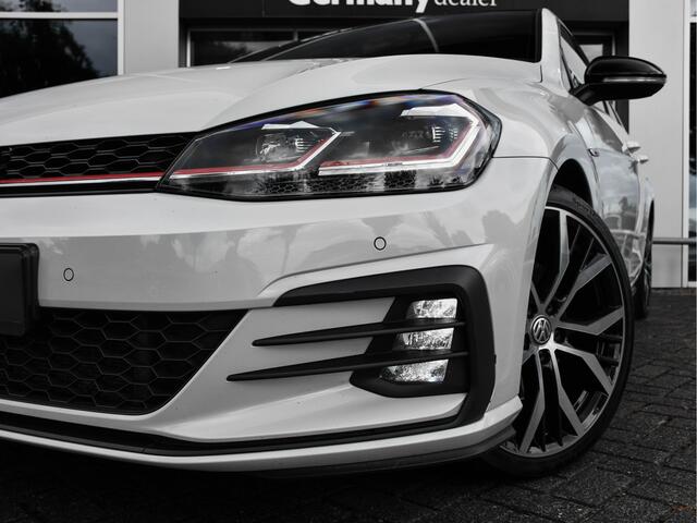 Volkswagen GOLF 2.0TSI 230pk GTI Pano 19'' Adaptieve Cruise LED Keyless Carplay/Android Auto