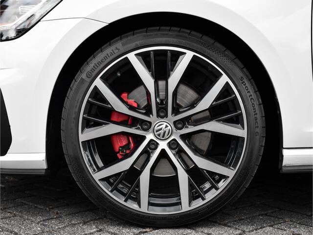 Volkswagen GOLF 2.0TSI 230pk GTI Pano 19'' Adaptieve Cruise LED Keyless Carplay/Android Auto