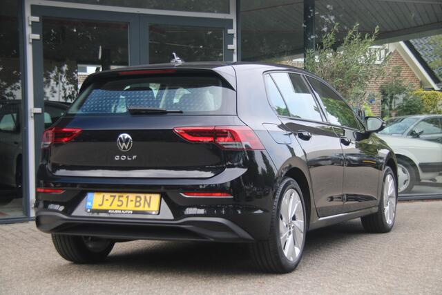 Volkswagen GOLF 1.5 TSI Life Business