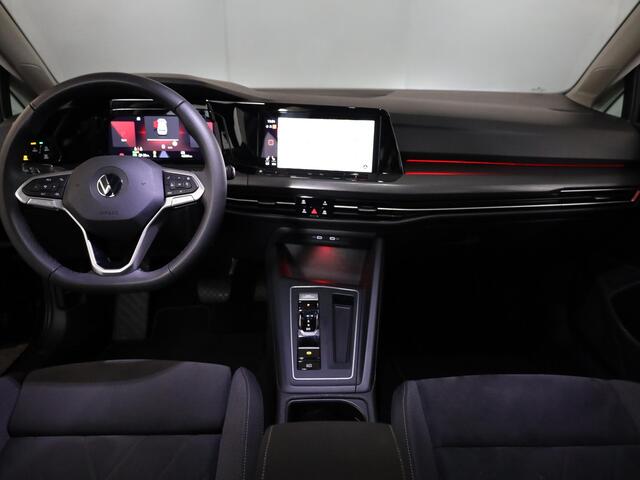 Volkswagen GOLF 1.4 eHybrid Style 204 pk Automaat (DSG) | Navigatie | Parkeersensoren | Adaptieve cruise control | Autom. airco (3 zones) | LED koplampen |