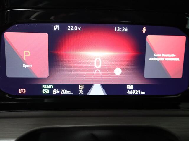 Volkswagen GOLF 1.4 eHybrid Style 204 pk Automaat (DSG) | Navigatie | Parkeersensoren | Adaptieve cruise control | Autom. airco (3 zones) | LED koplampen |