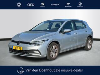 volkswagen-golf-1.0-etsi-110pk-dsg-