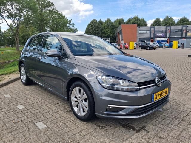 Volkswagen GOLF 1.0 TSI Trendline