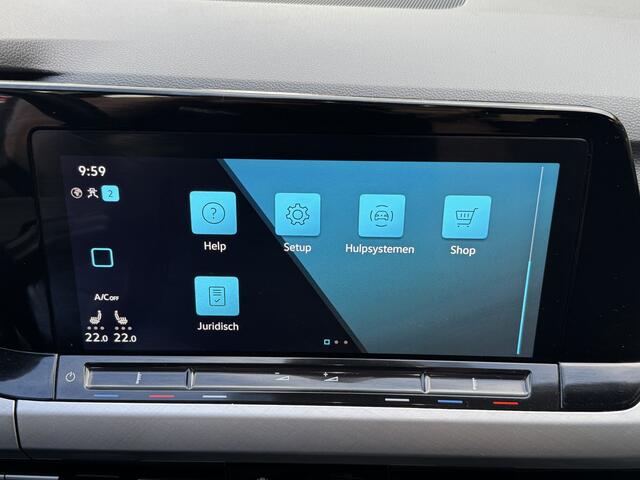 Volkswagen GOLF 1.5 eTSI Style Automaat PanoSchuifdak Navi Carplay