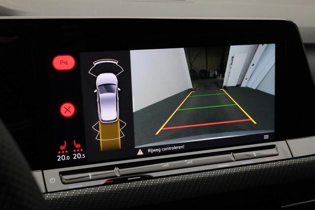 Volkswagen GOLF 1.5 eTSI 150PK DSG R-Line Business Black Style | Pano | IQ Light | Keyless | Camera | 18 inch | Apple Carplay / Android Auto