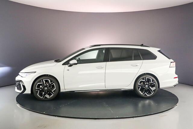 Volkswagen GOLF Variant Life Edition 1.5 eTSI 115pk DSG Automaat Adaptive cruise control, LED matrix koplampen, 360 camera, Navigatie, Elektrische achterklep, Stuurwiel verwarmd, Parkeersensoren