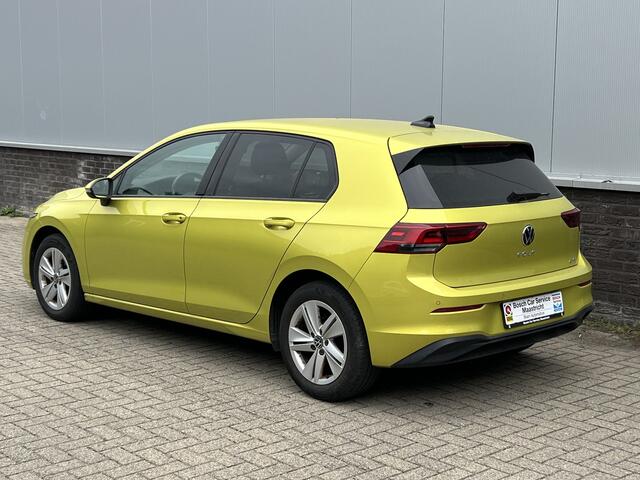 Volkswagen GOLF 1.0 eTSI Life Business | Carplay | Adaptive CC | Key-less | Dodehoek-assistent - Noodremsyst assist - Snelh-/afstandsreg- Camera Interesse in een bezichtiging of proefrit, bel of app met 06-24282842h