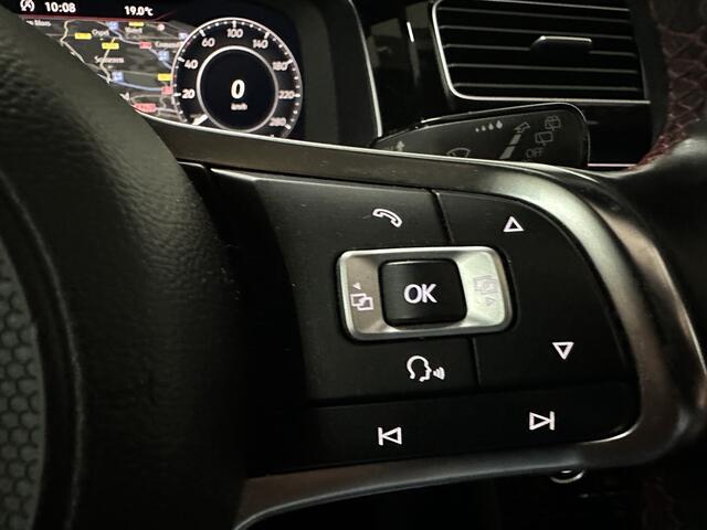 Volkswagen GOLF 2.0 TSI GTI Performance CLIMA / CRUISE / PANO / NAVI