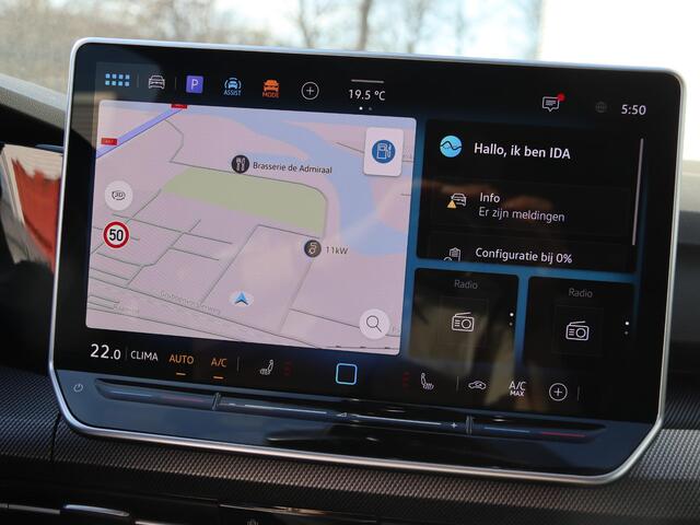 Volkswagen GOLF Variant R-Line-Edition 1.5 eTSI 85 kW / 116 pk Variant 7 v ersn. DSG | Panoramadak | Black Style | Assistance plus pakket |