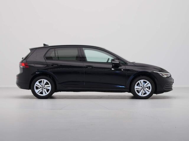 Volkswagen GOLF 1.0 TSI Life Business Navigatie Memory Massagestoel Parkeersensonren 24