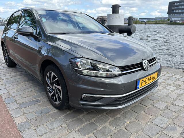 Volkswagen GOLF 1.0 TSI Comfortline Business Sond uitvoering Apply carplay
