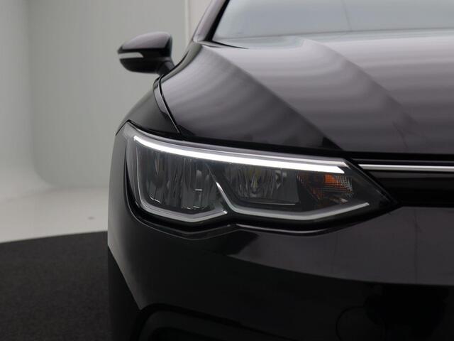 Volkswagen GOLF 1.0 eTSi 110 Pk Automaat Life | Adaptive Cruise Control | Climate Control | Parkeersensoren | Navigatie | Carplay | 68.916 Km!!