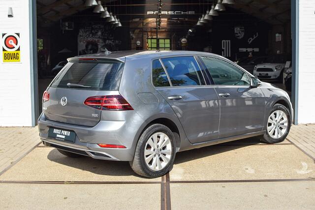 Volkswagen GOLF 1.0 TSI Comfortline *Pano | Digital Dash | LED | Blindspot | ACC | Navi | Stoelverwarming | Achteruitrijcamera | Apple Carplay*