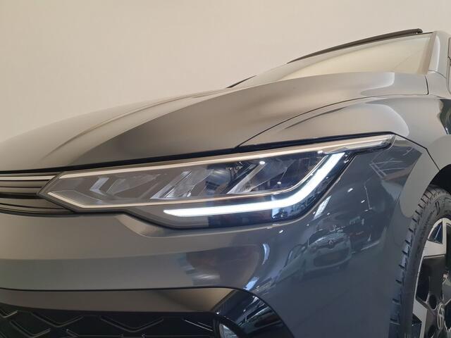 Volkswagen GOLF 8.5 1.5 eTSI 150pk DSG/AUT R-Line Panoramadak, Camera, ACC